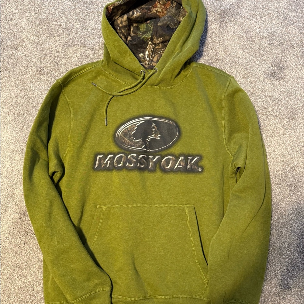 Mossy Oak Olive Green Hoodie with Camouflage Lining